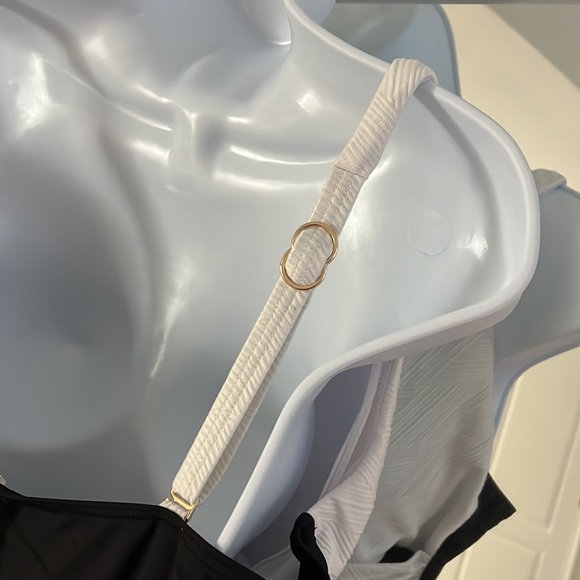 Sea Levels Australia swimsuit - Picture 6 of 12